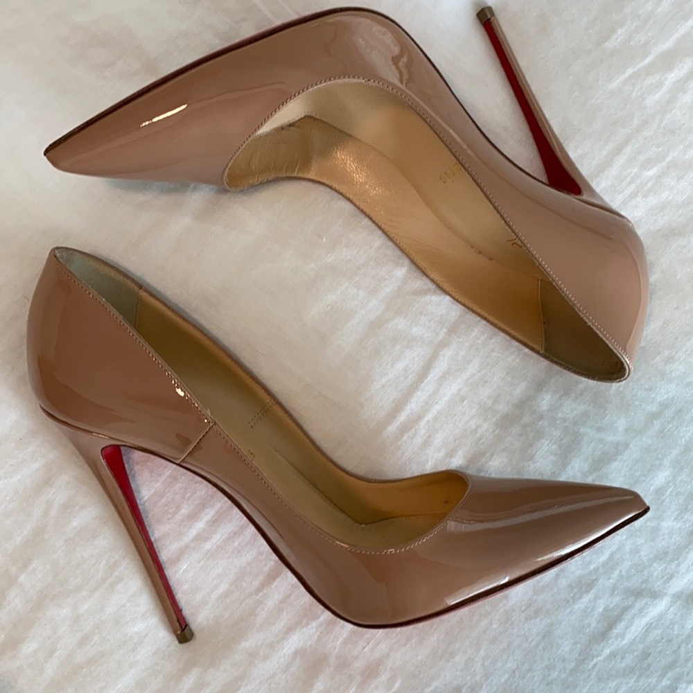 Christian Louboutin so Kate patent pointed toe pump